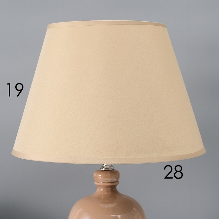 Настольная лампа с абажуром RISALUX «Эпика», Е27, 40 Вт, 28×28×44.5 см Настольная лампа с абажуром RISALUX «Эпика», Е27, 40 Вт, 28×28×44.5 см