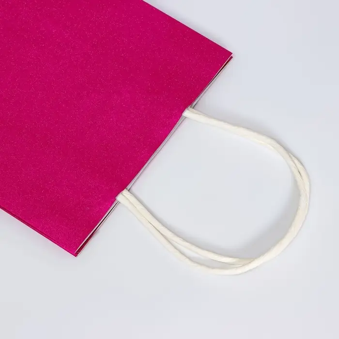 Пакет подарочный бумажный с глиттером розовый, 15×8×21 см Пакет подарочный бумажный с глиттером розовый, 15×8×21 см