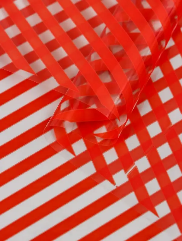 Пленка прозрачная с рисунком «Диагональ» Красный 0.7×8.2±5%м