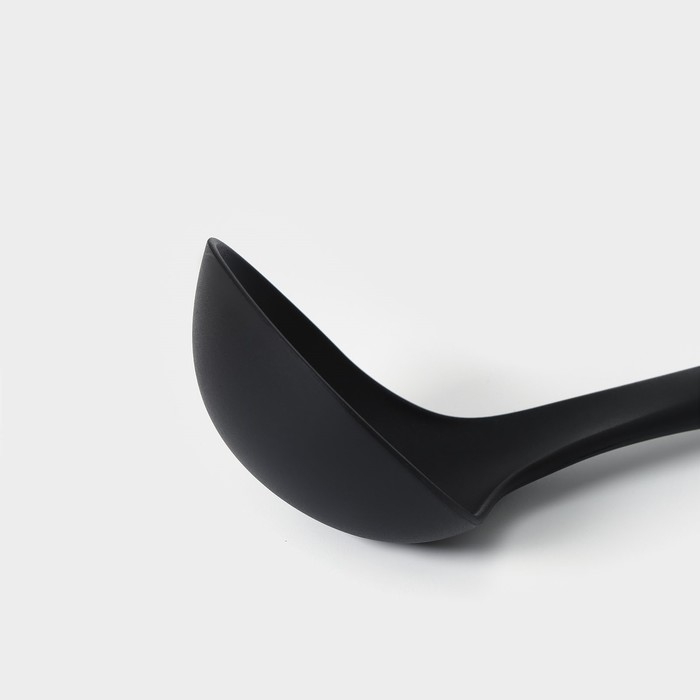 Половник Доляна Pronto, цвет белый, чёрный Половник Доляна Pronto, цвет белый, чёрный