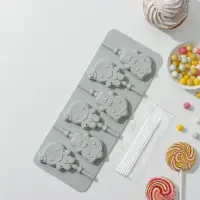 Форма для леденцов Доляна «Девочка, мальчик», силикон, 24×9,5 см, 6 ячеек, с палочками, цвет МИКС Форма для леденцов Доляна «Девочка, мальчик», силикон, 24×9,5 см, 6 ячеек, с палочками, цвет МИКС