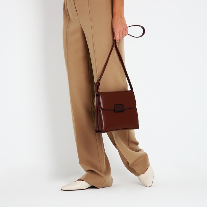 Сумка-мессенджер на магните, цвет тёмно-коричневый Сумка-мессенджер на магните, цвет тёмно-коричневый