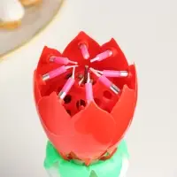 Свеча для торта музыкальная &laquo;Тюльпан&raquo;, крутящаяся, красная, 14.5&times;6 см