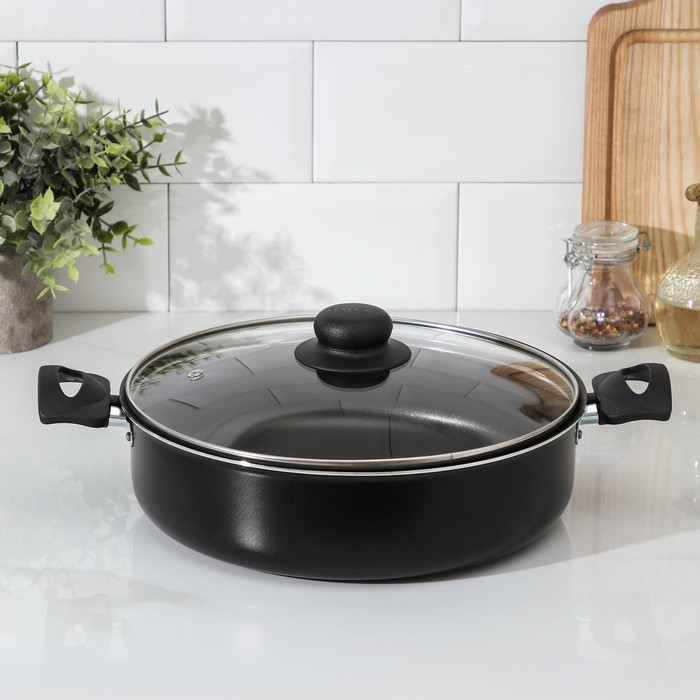 Жаровня-сковорода Consul, 3,2 л, d=26 см, стеклянная крышка, пластмассовые ручки, антипригарное покрытие, цвет чёрный Жаровня-сковорода Consul, 3,2 л, d=26 см, стеклянная крышка, пластмассовые ручки, антипригарное покрытие, цвет чёрный