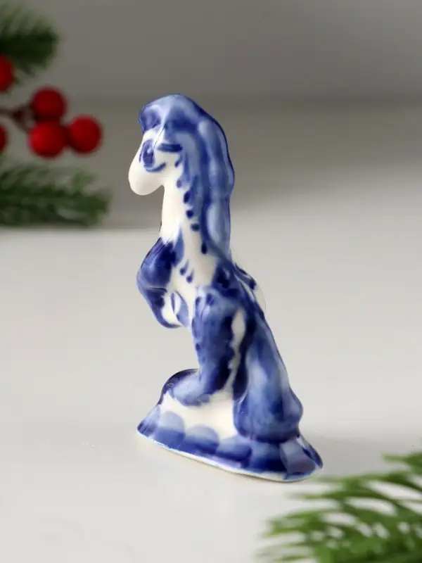 Сувенир Лошадь цирковая малая, 8,5х6,5 см, гжель Сувенир Лошадь цирковая малая, 8,5х6,5 см, гжель