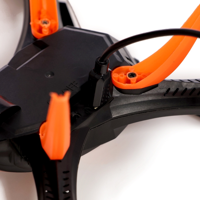 Квадрокоптер LH-X15WF, камера, передача изображения на смартфон, Wi-FI, цвет чёрно-оранжевый Квадрокоптер LH-X15WF, камера, передача изображения на смартфон, Wi-FI, цвет чёрно-оранжевый