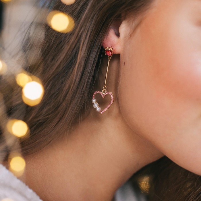 Новый год! Серьги «Сердце» с жемчужинами, цветные в золоте Новый год! Серьги «Сердце» с жемчужинами, цветные в золоте