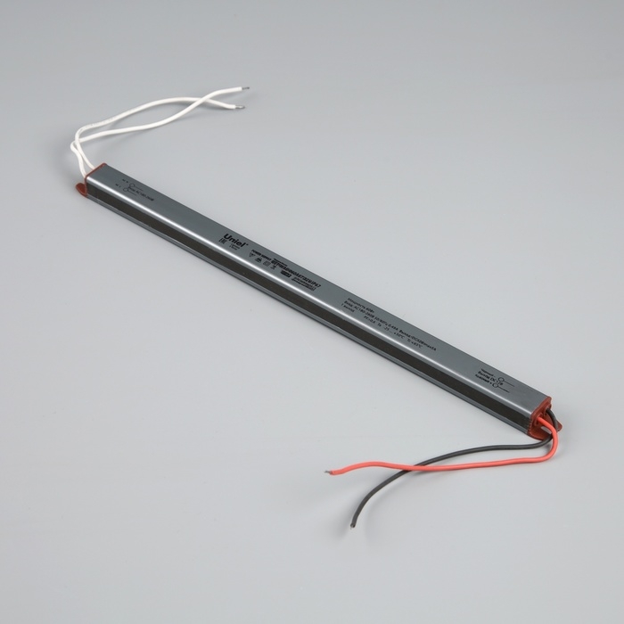 Ультратонкий блок питания для светодиодных лент и модулей Uniel, 60 Вт, 12 В, IP67 Ультратонкий блок питания для светодиодных лент и модулей Uniel, 60 Вт, 12 В, IP67