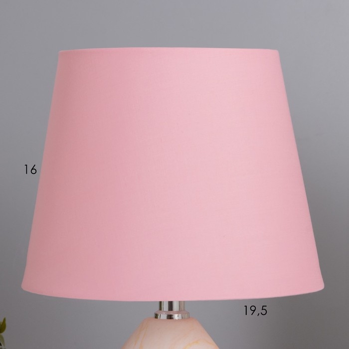 Лампа настольная Лампа настольная "Жизель" 1х40Вт Е14 розовый 20х20х32см