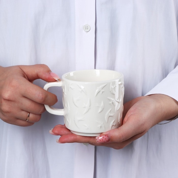 Кружка керамическая «Ласточки» белая, 260 мл, цвет белый Кружка керамическая «Ласточки» белая, 260 мл, цвет белый