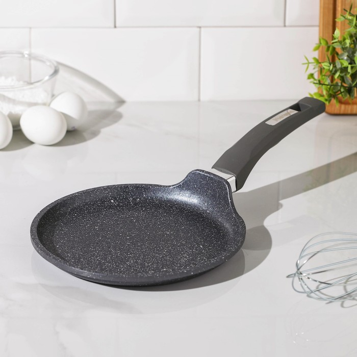Сковорода блинная «Гранит», d=20 см, пластиковая ручка, антипригарное покрытие, цвет серый Сковорода блинная «Гранит», d=20 см, пластиковая ручка, антипригарное покрытие, цвет серый