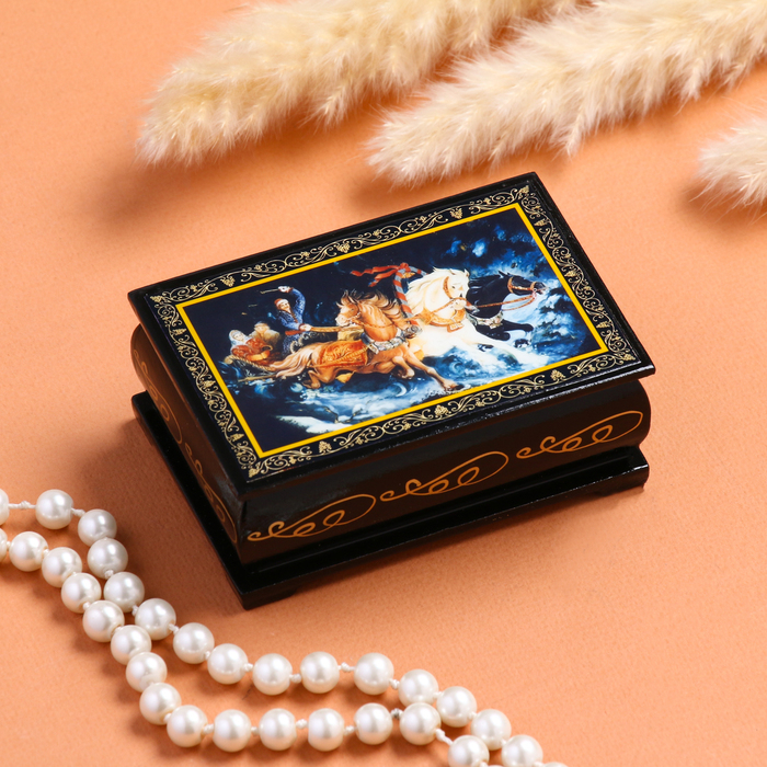 Шкатулка «Тройка», 6×9 см, лаковая миниатюра Шкатулка «Тройка», 6×9 см, лаковая миниатюра