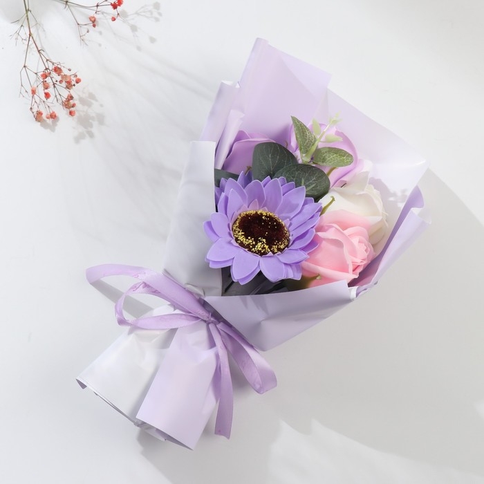 Букет из мыльных лепестков Букет из мыльных лепестков "Сиреневый туман" 11х8х25 см