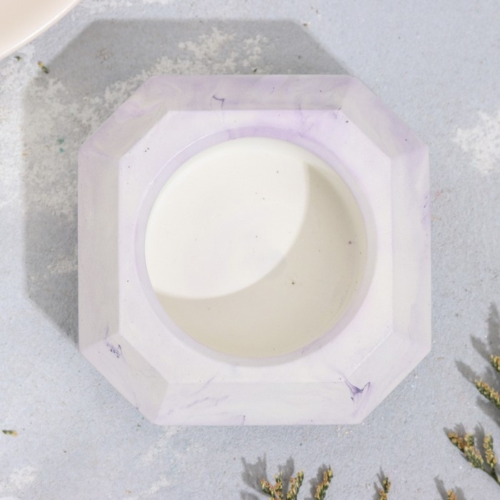 Подсвечник Подсвечник "Квадрат" из гипса со скошенными углами малый,9х3,5см,мрамор с фиолет. полосками