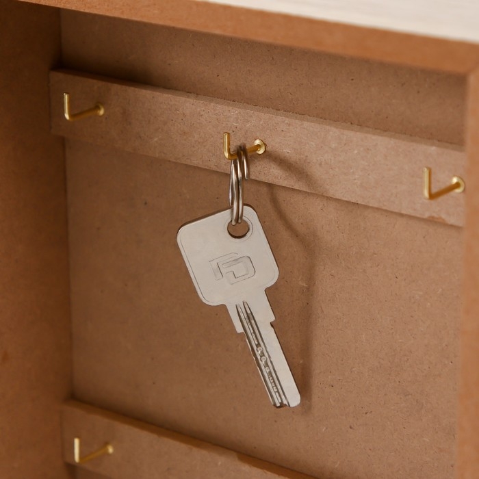 Ключница дерево 6 крючков Ключница дерево 6 крючков "Кувшин с лавандой" 19,5х5,5х26 см