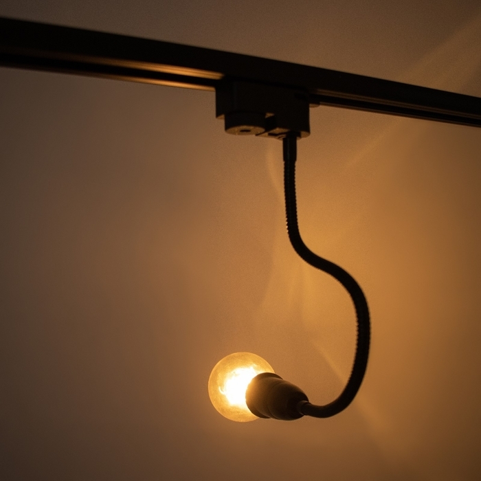 Светильник трековый Светильник трековый "Снейк" Е27 40Вт черный 3,5х3,5х40см