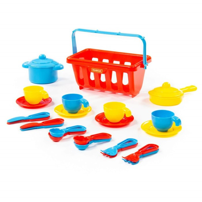 Корзина с детской посудой TOP chef на 4 персоны, цвета МИКС Корзина с детской посудой TOP chef на 4 персоны, цвета МИКС