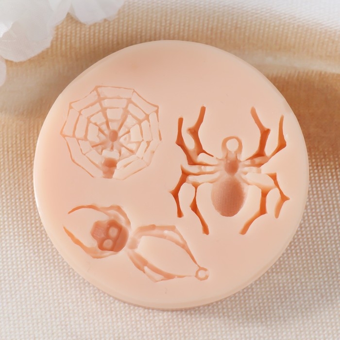 Молд силикон Молд силикон "Пауки" 3,7х1,4х0,6 2,4х2,4х0,3 3,2х2,6х0,6 см