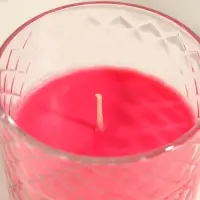 Ароматическая свеча в стакане &laquo;Гуава и клубника&raquo;, 8&times;8.5 см, 30 ч