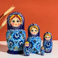 Матрешка дерево &laquo;Русская красота&raquo;, синий платок, 18 см, 5 кукольная, ручная роспись