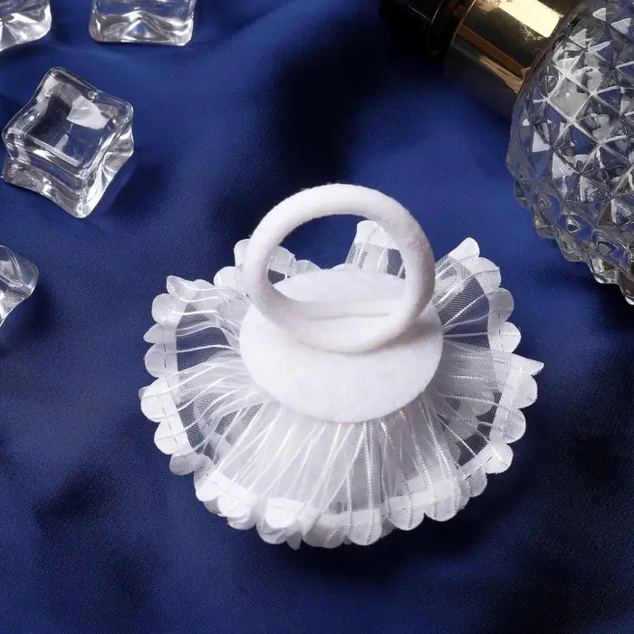 Резинка для волос бант «Школьница», лучики, d=7 см, белая