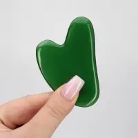 Массажёр гуаша &laquo;Сердце&raquo;, 8.5&times;5.5 см, зелёный