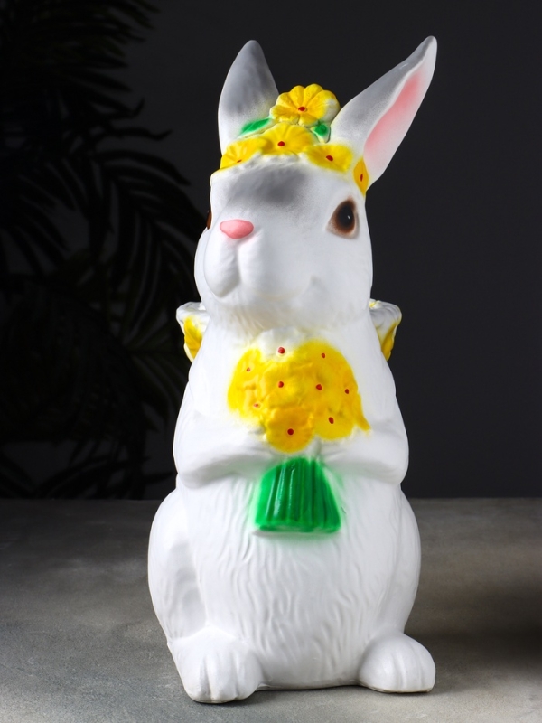 Фигура Фигура "Зайка с корзинкой кашпо" 15х25х38 см