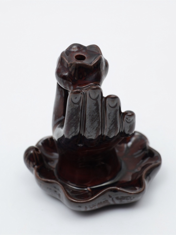 Подставка для благовоний TAKE IT EASY «Рука с лотосом», набор благовоний конусы, стелющийся дым, 4.3×3.5×6см