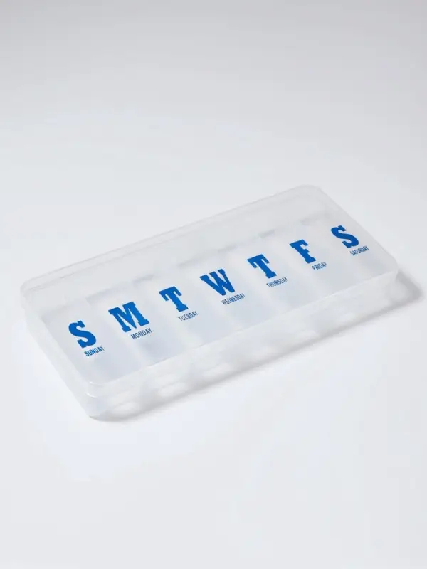 Таблетница &laquo;Неделька&raquo;, английские буквы, 21&times;9.5&times;3 см, 7 секций, прозрачная