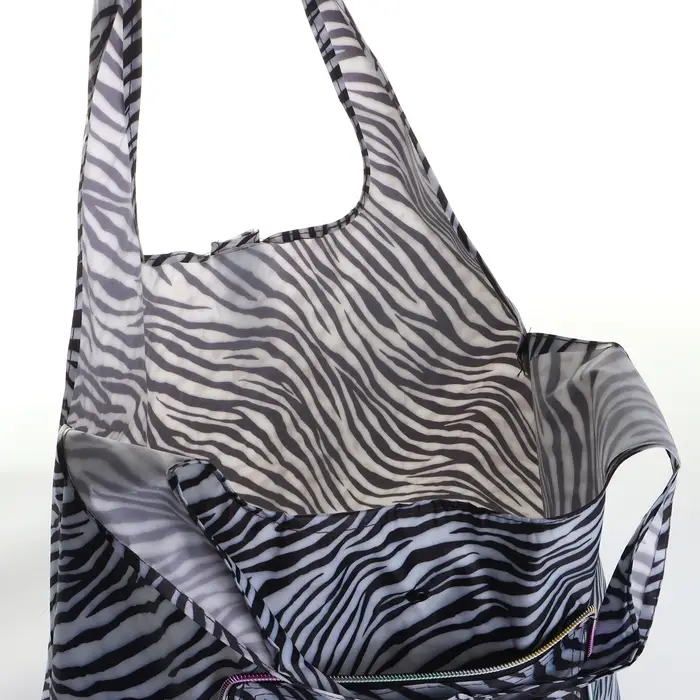 Сумка хозяйственная &laquo;Зебра&raquo; на кнопке, складная, чёрная, белая