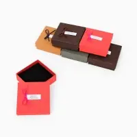 Набор коробочек подарочных 6 шт. под набор &laquo;Шильдик&raquo;, 9&times;9 см, цвет МИКС