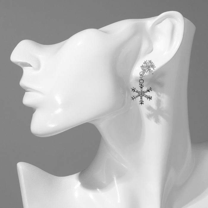 Новый год! Серьги «Снежинки» со стразами, цвет белый в серебре Новый год! Серьги «Снежинки» со стразами, цвет белый в серебре