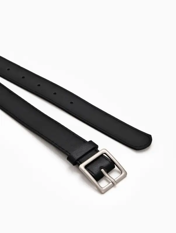 Ремень женский, 110&times;3 см, квадратная матовая металлическая пряжка, серебристая, чёрный