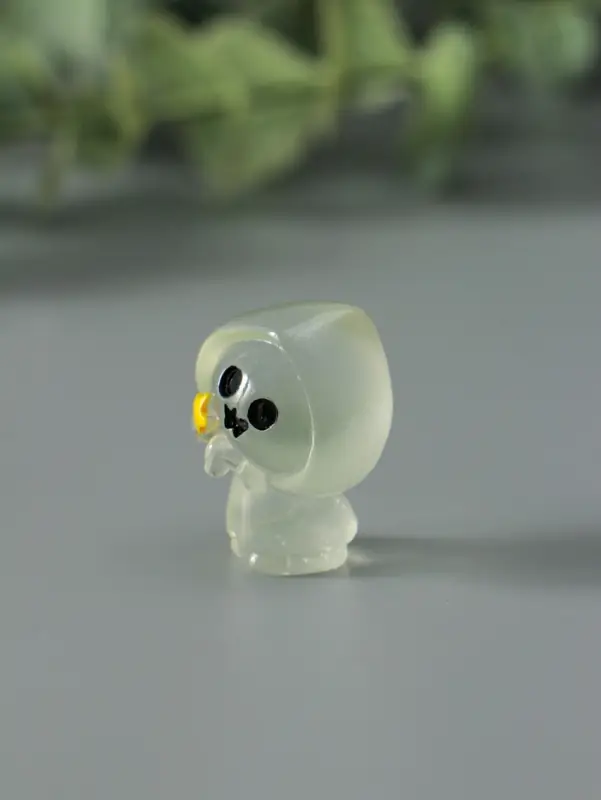 Сувенир эпоксидная смола флюоресцентный "Приведения" набор 6 шт 5х5х3,5 см