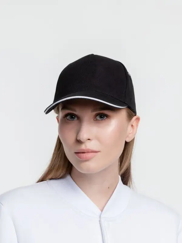 Бейсболка Classic, черная с белым кантом Бейсболка Classic, черная с белым кантом