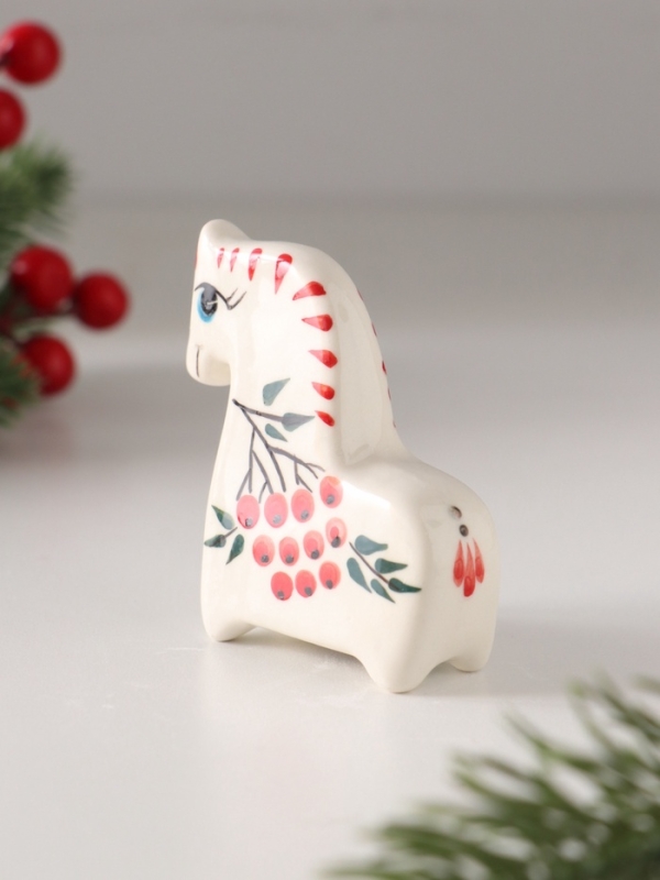 Статуэтка фарфоровая  Статуэтка фарфоровая "Конь Рябинка",  7 см