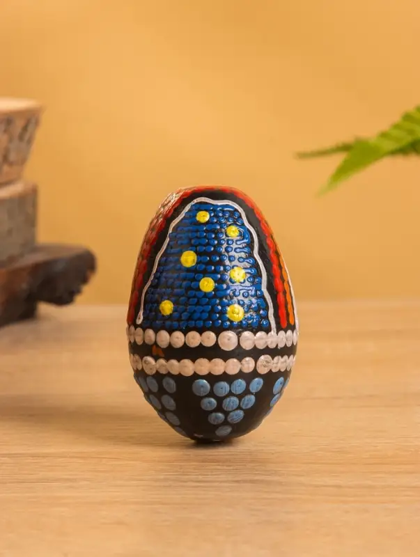 Сувенирный музыкальный инструмент Маракас &laquo;Яйцо с узором - точечная роспись&raquo;, 7&times;5&times;5 см