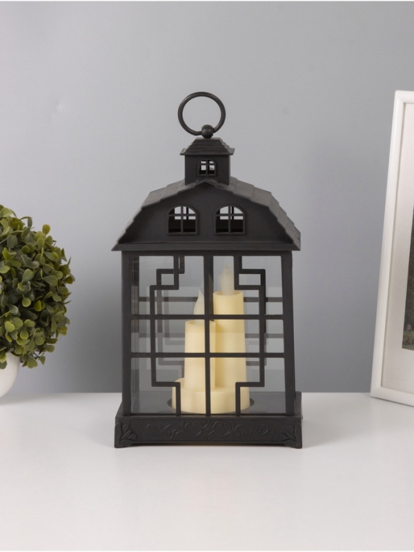 Светодиодная свеча в подсвечнике RISALUX «Дом со свечами», LED-ночник, 1.5 Вт, 3×ААА, 11×18×30 см