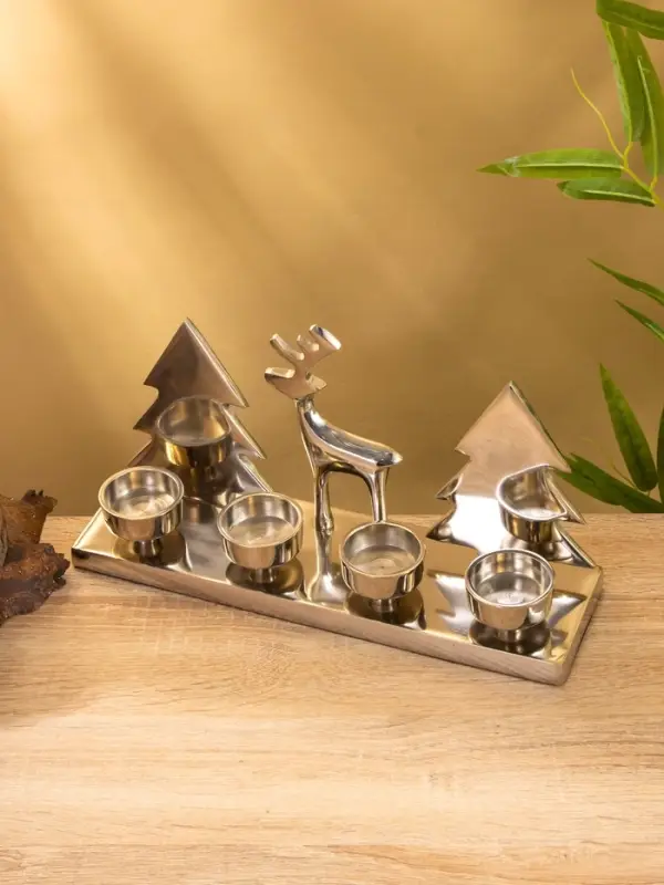 Подсвечник на 4 свечи &laquo;Рудольф и ёлки&raquo;, 30&times;9&times;15 см, алюминий