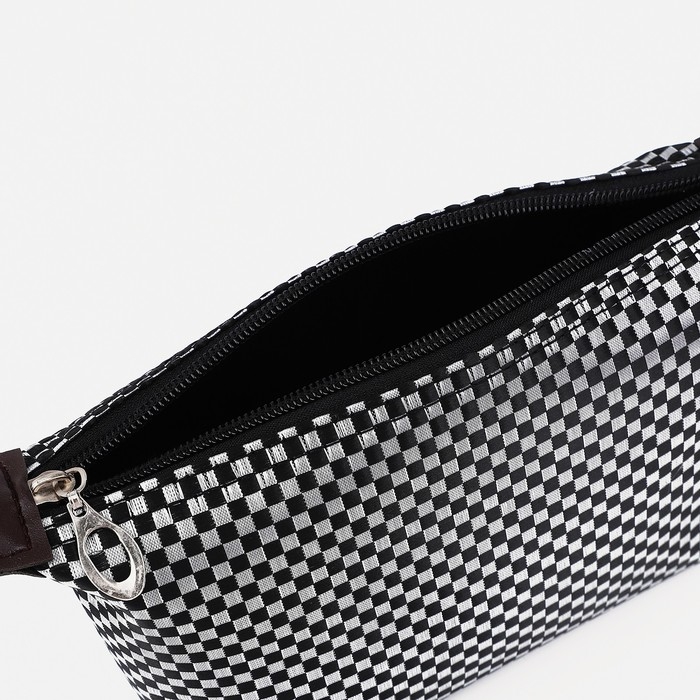 Косметичка на молнии, цвет чёрный