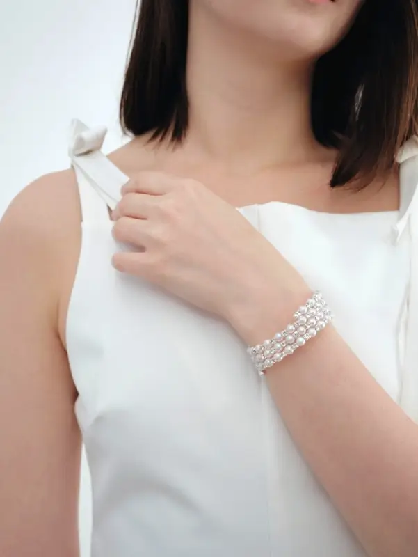 Браслет пружинка &laquo;Жемчуг. Стразы&raquo;, d=6 см, шар №6, белый в серебре