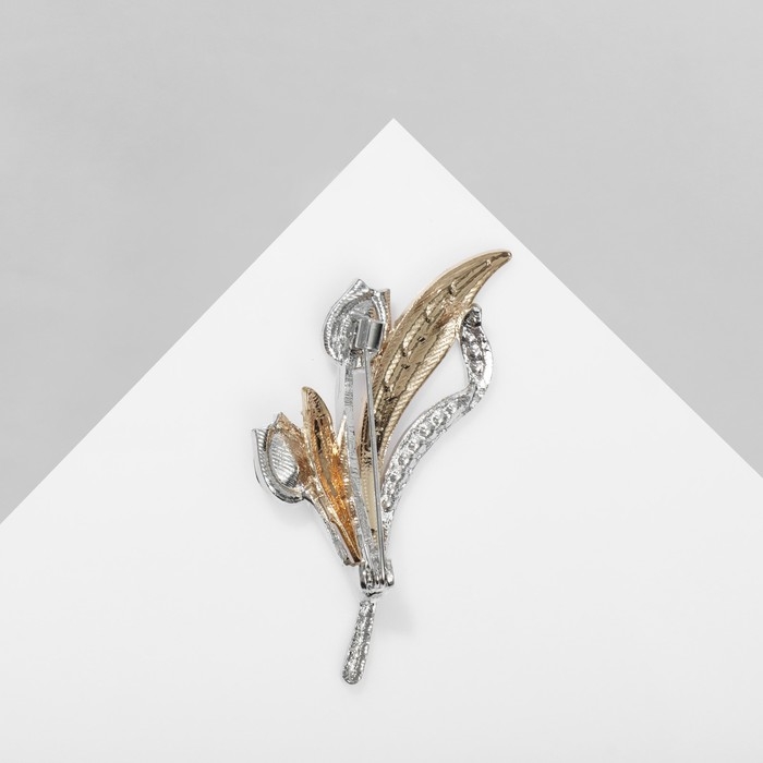 Брошь «Роса» с листьями, цветная в серебре Брошь «Роса» с листьями, цветная в серебре
