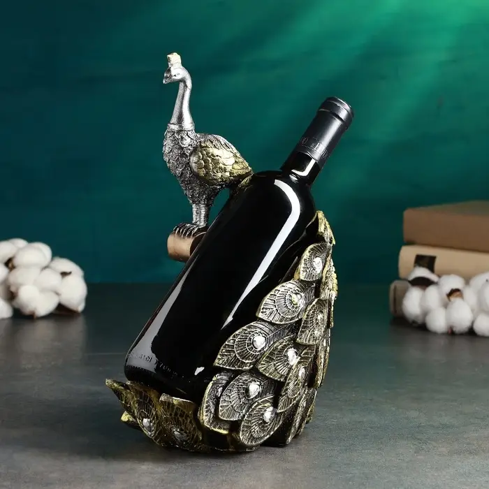 Подставка для бутылки &laquo;Павлин с хвостом&raquo;, полистоун