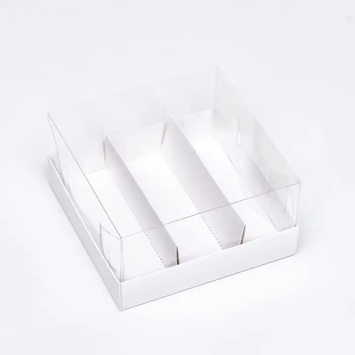 Упаковка с прозрачной крышкой под 3 эклера, белый 13.5&times;13.5&times;6 см
