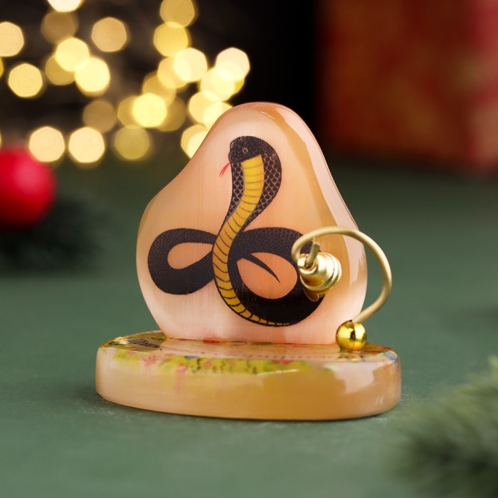 Новый год. Сувенир Новый год. Сувенир "Приятных сюрпризов! 2025", с колокольчиком, селенит, 6х6х4,5 см