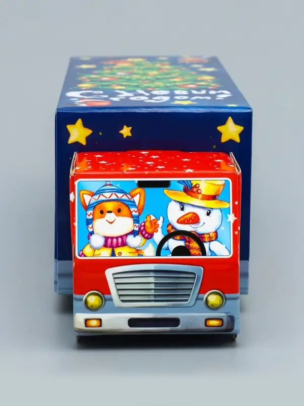 Подарочная коробка Новогодняя Фура «Новогодний пилотаж» с анимацией 36×15×10 см Подарочная коробка Новогодняя Фура «Новогодний пилотаж» с анимацией 36×15×10 см