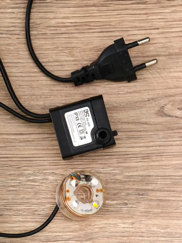 Фонтан Фонтан "Ведерки под деревом" 32х15х13 см (с подсветкой)