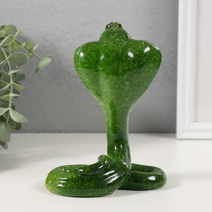 Сувенир полистоун лак Сувенир полистоун лак "Шипящая кобра" 11,8х6,5х15 см