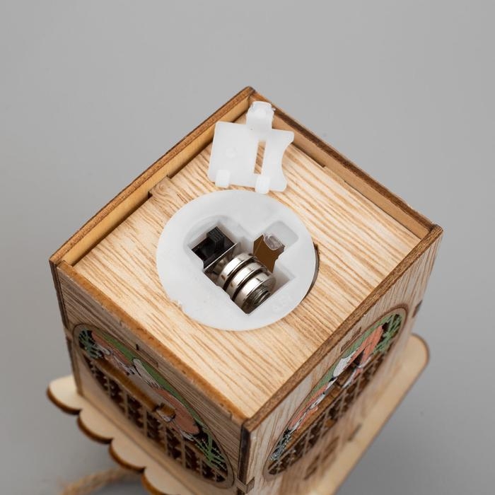 Ёлочная игрушка «Домик с лисой», от батареек, свечение тёплое белое Ёлочная игрушка «Домик с лисой», от батареек, свечение тёплое белое