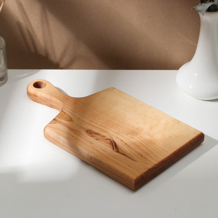 Доска разделочная с ручкой Adelica, 28×15×2,2 см, покрыта маслом, цельная берёза Доска разделочная с ручкой Adelica, 28×15×2,2 см, покрыта маслом, цельная берёза